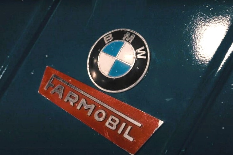 https___www.carscoops.com_wp-content_uploads_2023_11_BMW-Farmobil-2-1024x505-3.jpg