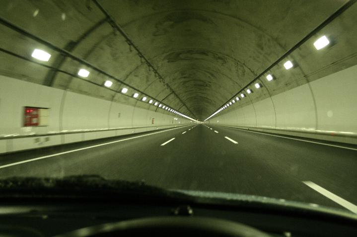 新名神高速道路