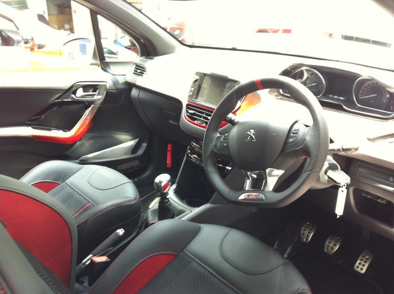 208gti2.jpg