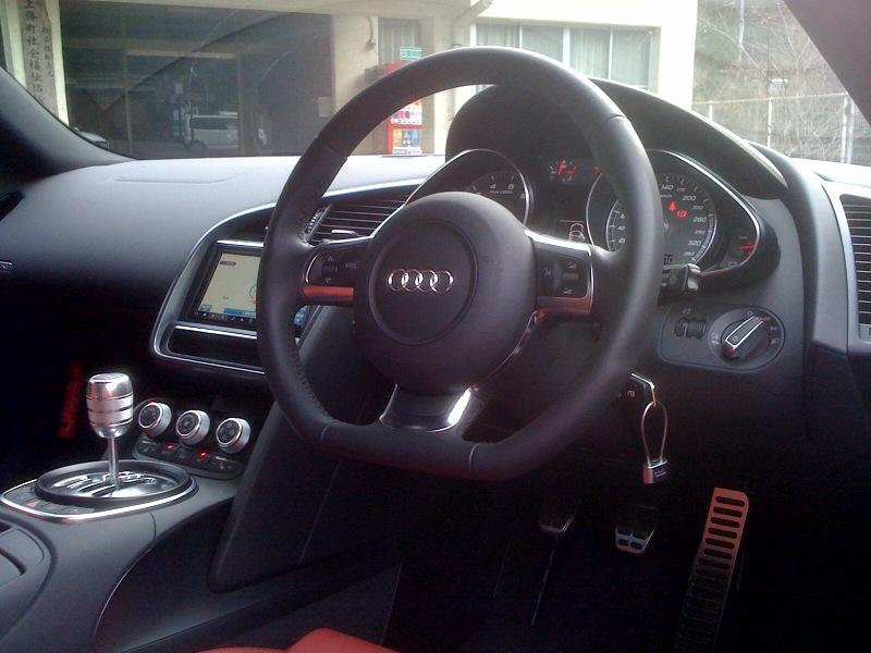 audir8_06.jpg