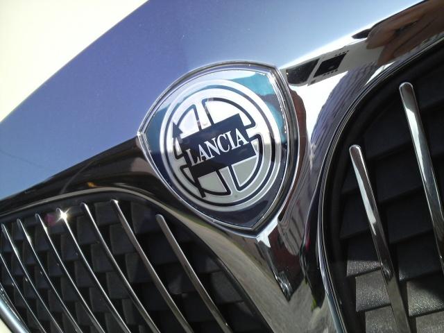 プロフィール3に写真を追加してください。