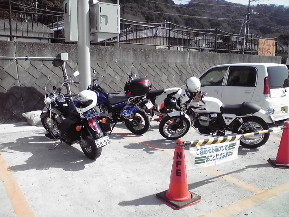 ばんや 駐車場.jpg