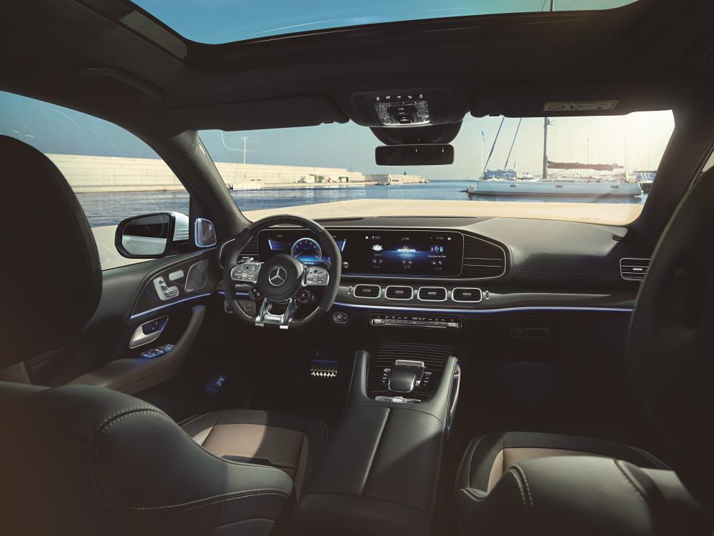 gls63-interior-1.jpg