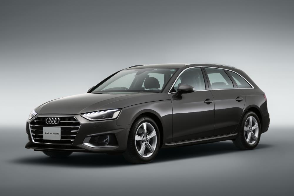 068_Audi_A4_Avant_photo_04.jpg