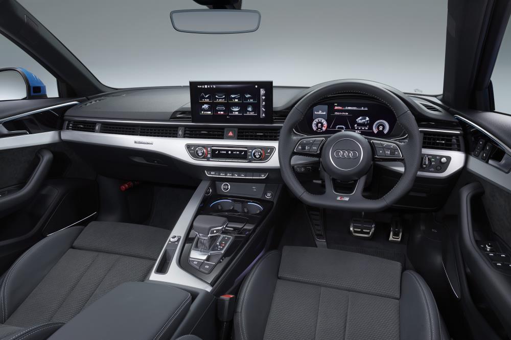 068_Audi_A4_photo_03.jpg