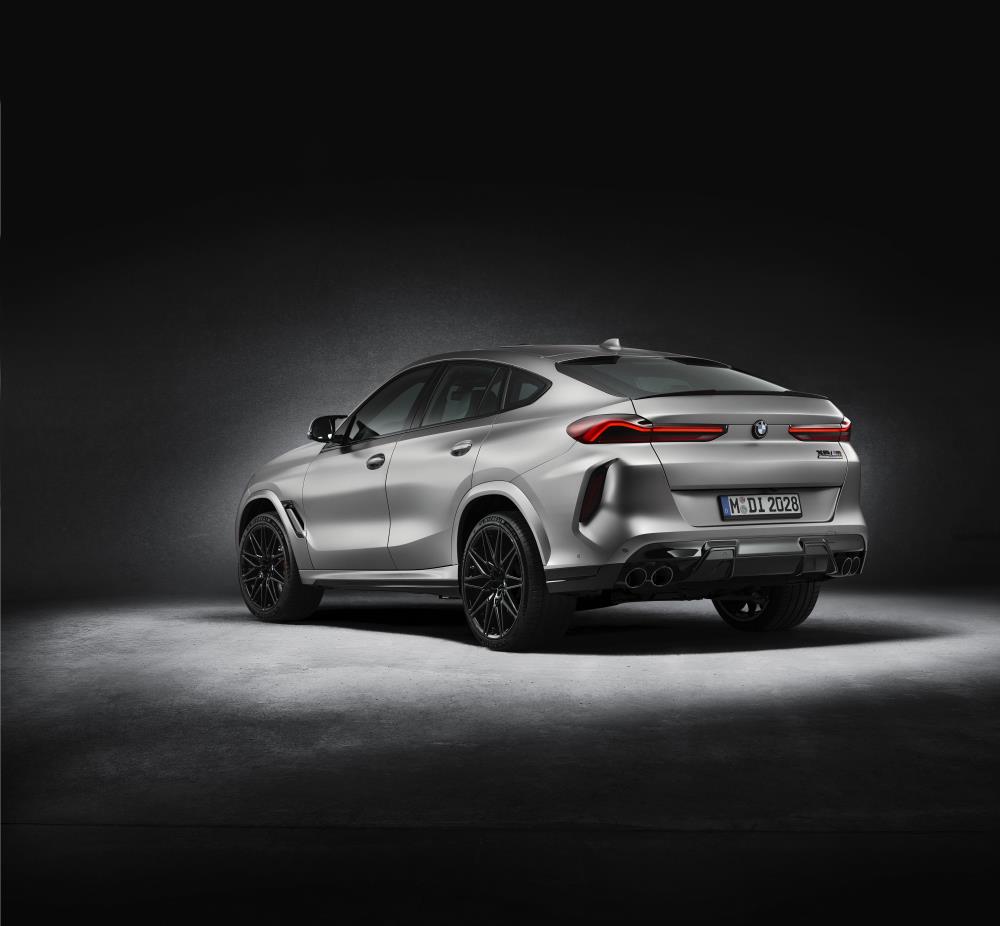 P90403899_highRes_the-bmw-x6-m-competi.jpg