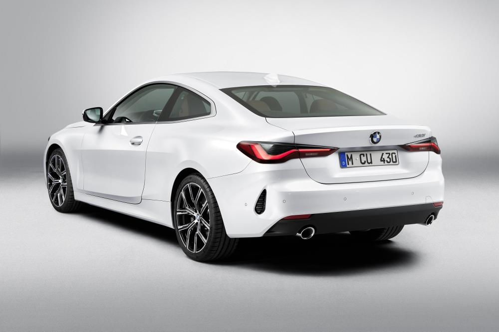 P90390042_highRes_bmw-430i-coup-minera.jpg