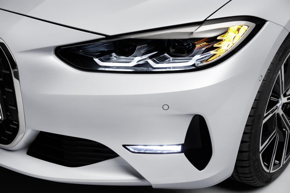 P90390047_highRes_bmw-430i-coup-minera.jpg