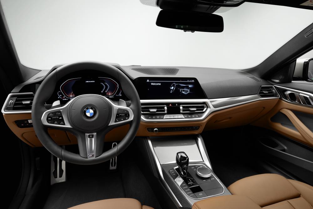 P90390053_highRes_the-all-new-bmw-4-se.jpg