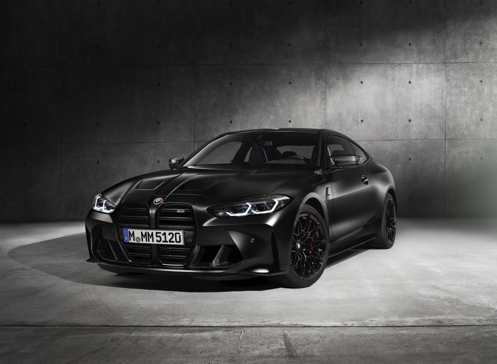 P90403622_highRes_bmw-m4-competition-x.jpg