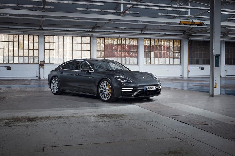 porsche2.jpg