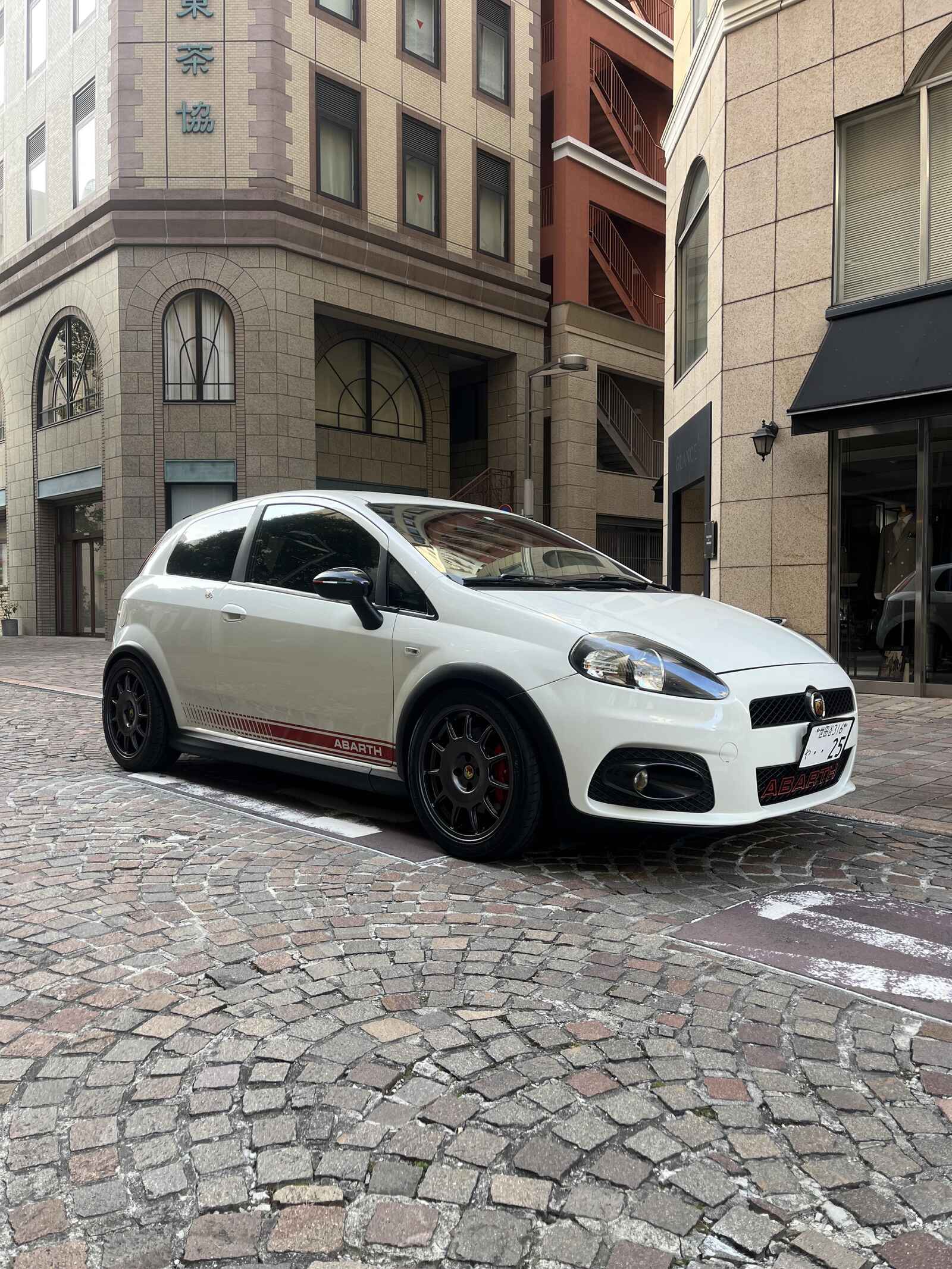 プロフィール2に写真を追加してください。