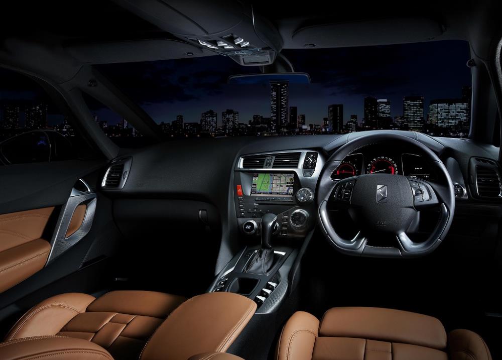 170110_DS5_interior_07.jpg