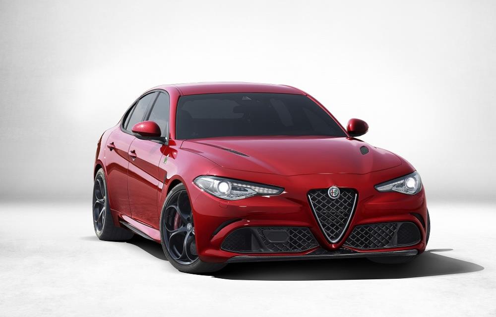 20170906_Giulia_Main_Q_HD.jpg
