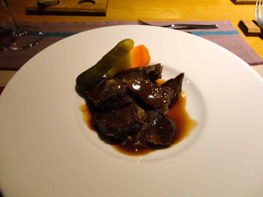 牛頬肉の赤ワイン煮.jpg