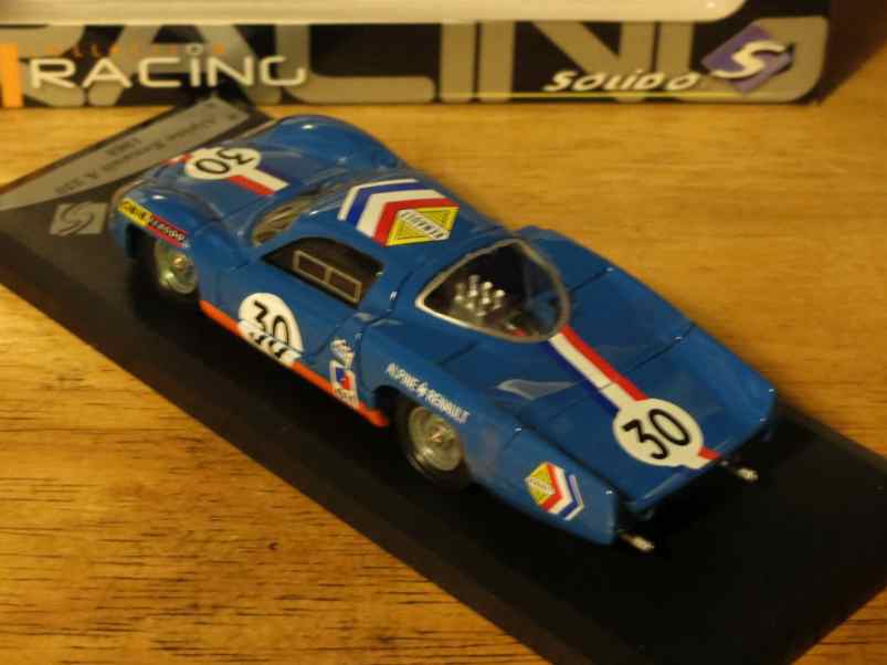 Alpine A220 1968 002.jpg