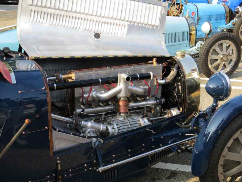 bugatti004.jpg
