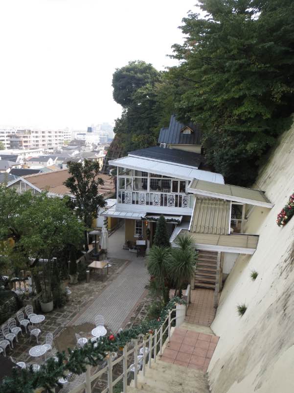 hillside003.jpg