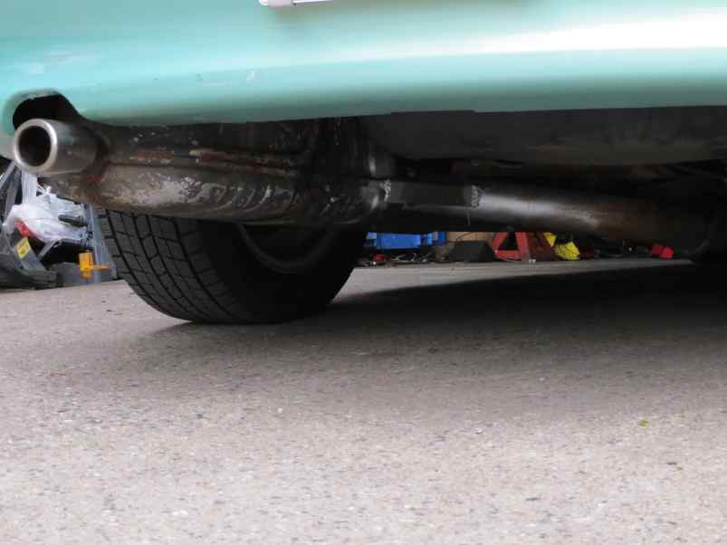 muffler009.jpg