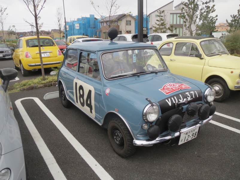 smallcar002.jpg