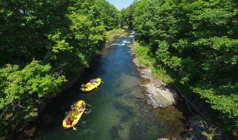 rafting.jpg