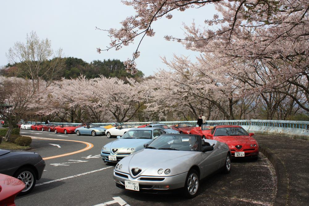 プロフィール3に写真を追加してください。