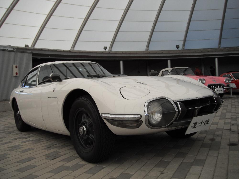 toyota2000GT.jpg