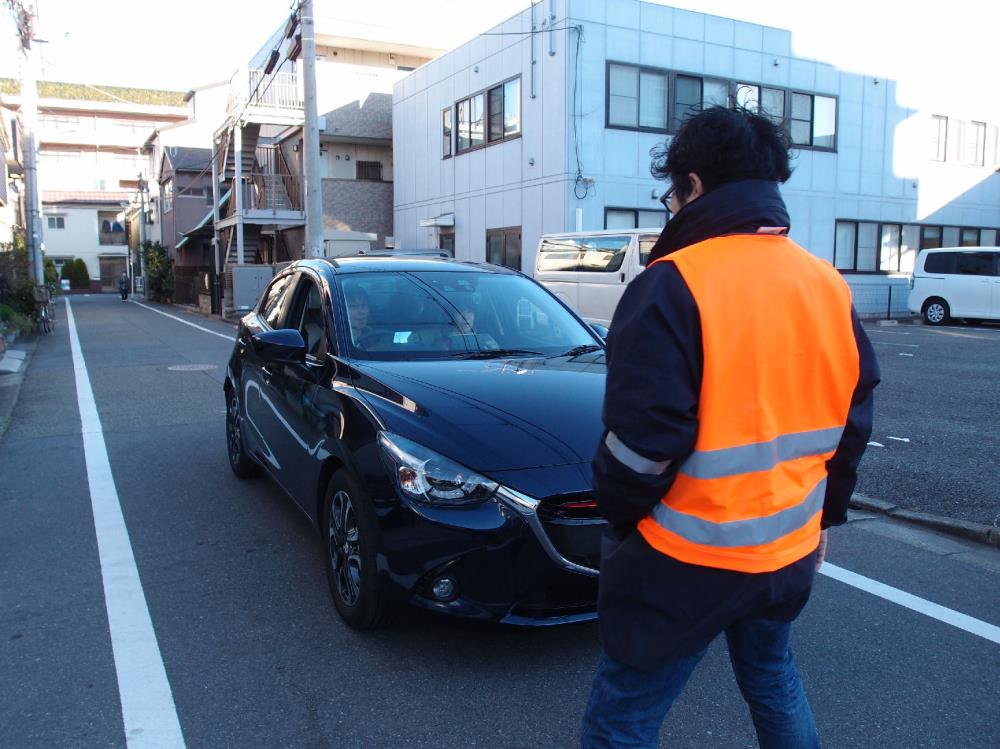 AUTOREVE02.JPG