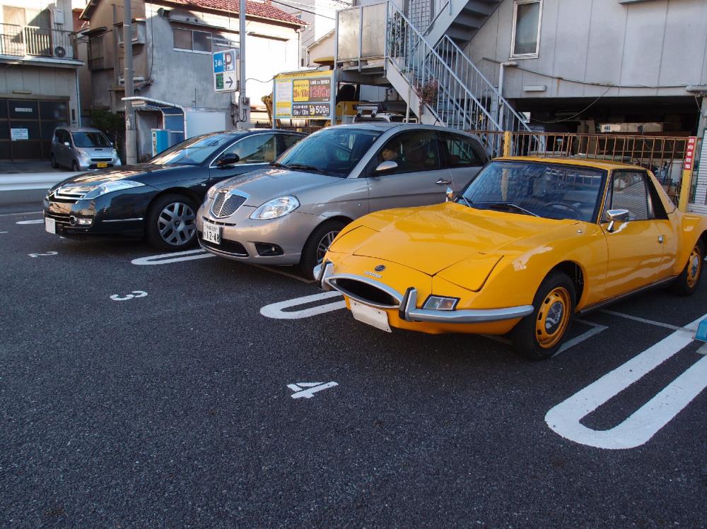 AUTOREVE04.JPG