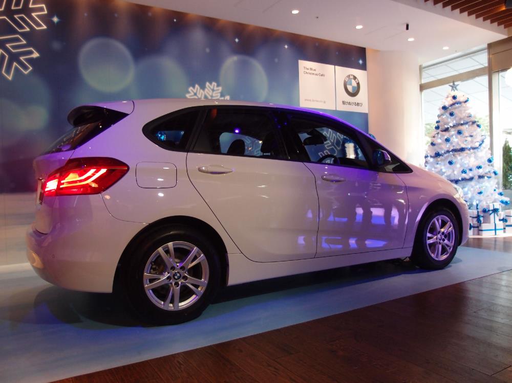 BMWcafe03.JPG