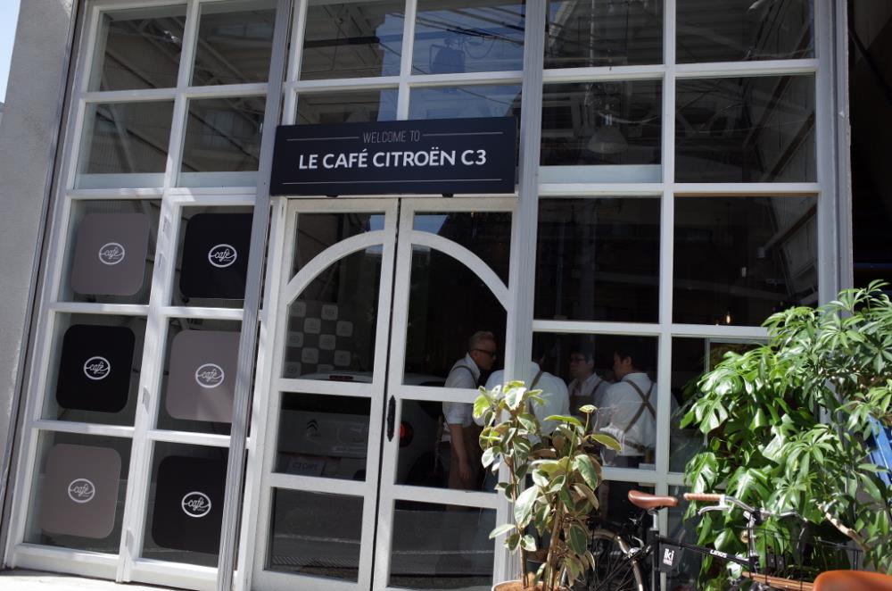 C3cafe03.JPG