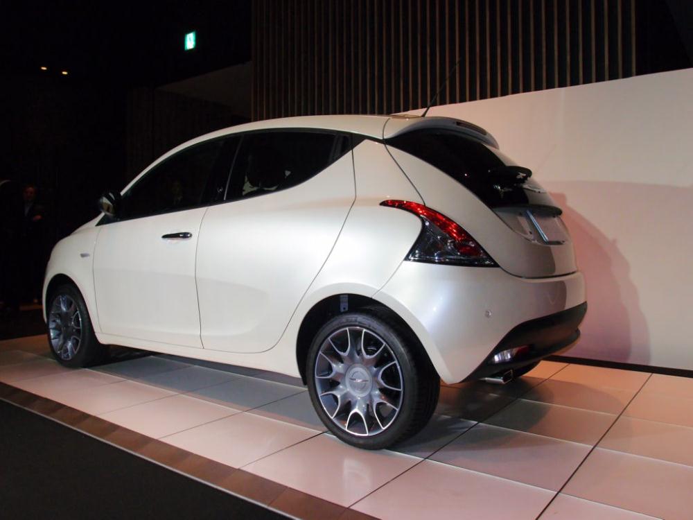 Ypsilon-3.JPG