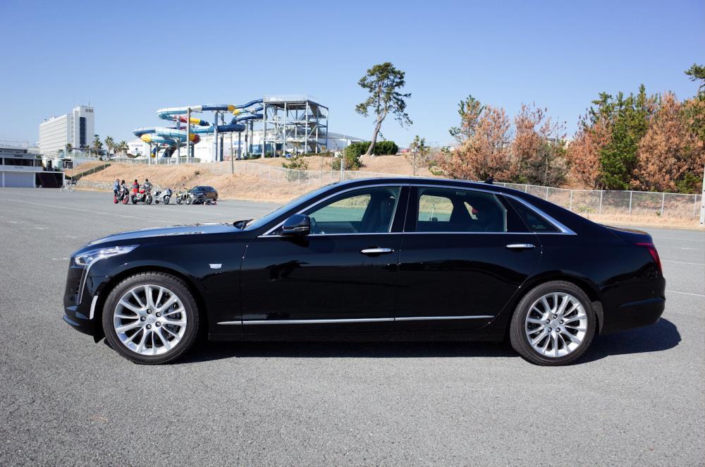 Cadillac01.jpg