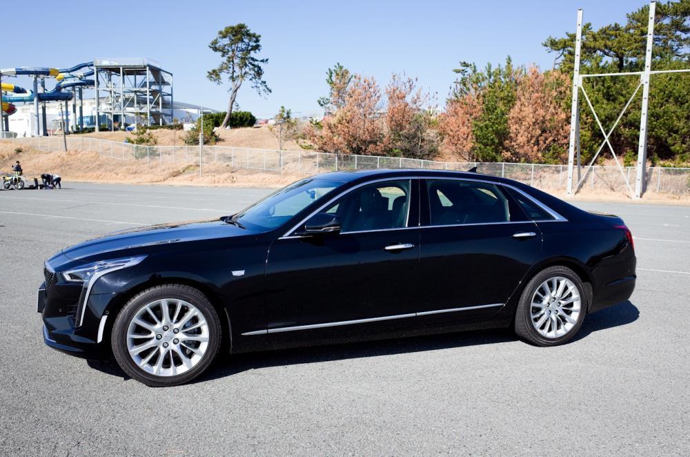Cadillac02.jpg
