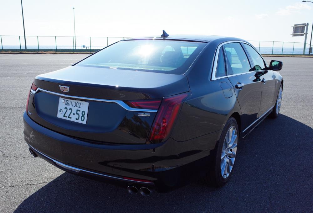 Cadillac04.jpg