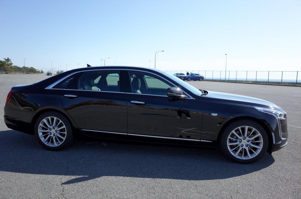 Cadillac06.jpg
