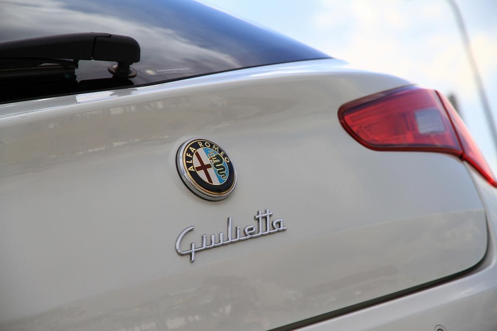 alfa01.jpg