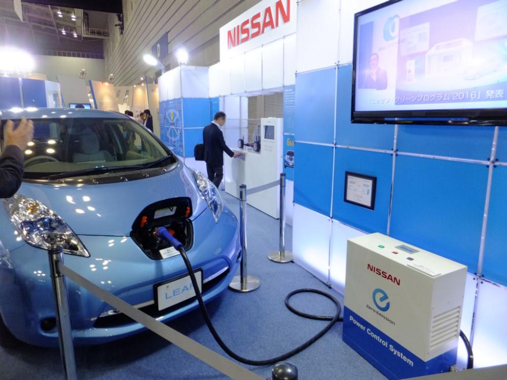 日産リーフ