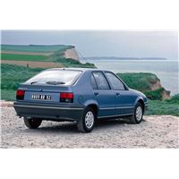 156097-renault-19-iv.jpg