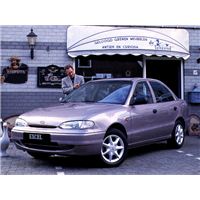 hyundai-excel-13-sedan-03.jpg