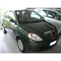 lancia_ypsilon_1_3_multijet_16v_oro_98130420676679366.jpg