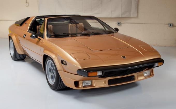 lamborghini_silhouette_p300_1976-78_2.jpg