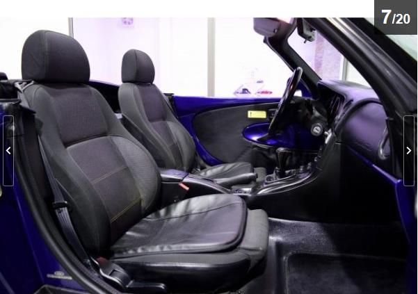 中古車バルケッタミッドナイトブルー3.JPG