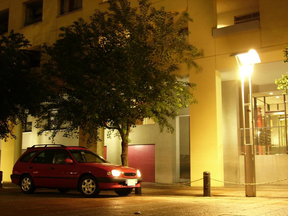 プロフィール3に写真を追加してください。