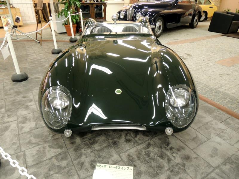 lotus_eleven4.jpg