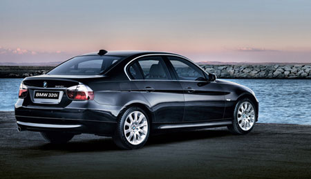 bmw-320i-highline-click-to-enlarge-bmw-malaysia-sdn-bhd-is-now-selling-a_7e803[1].jpg