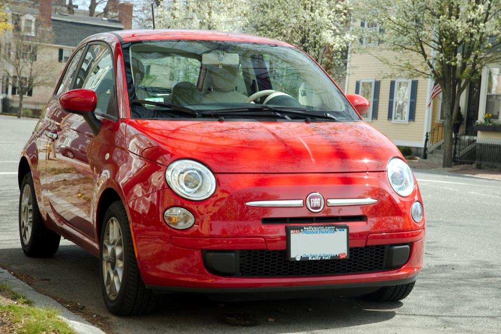 Fiat_500_(2007)_-_Front[1].jpg