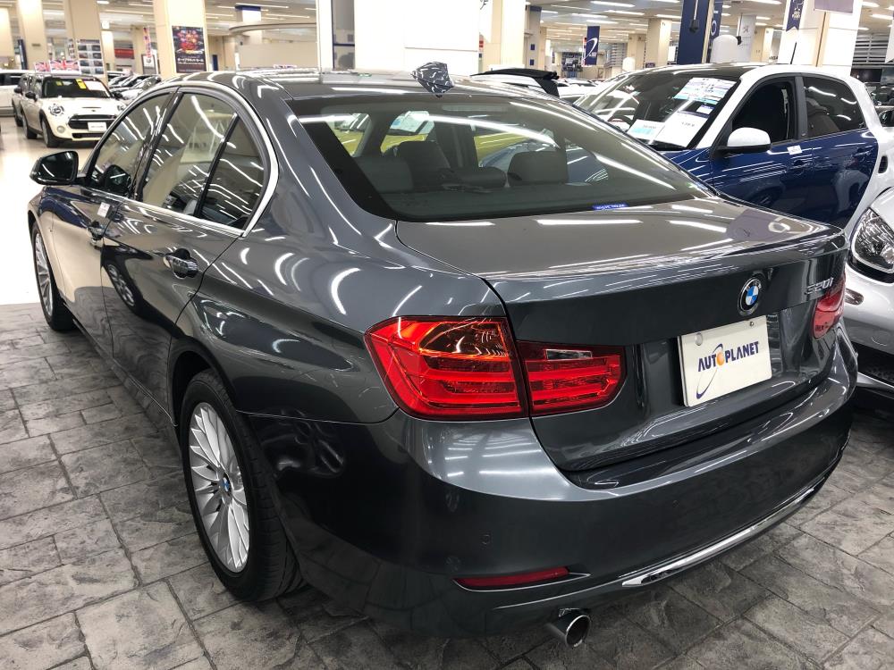 bmw4.jpg
