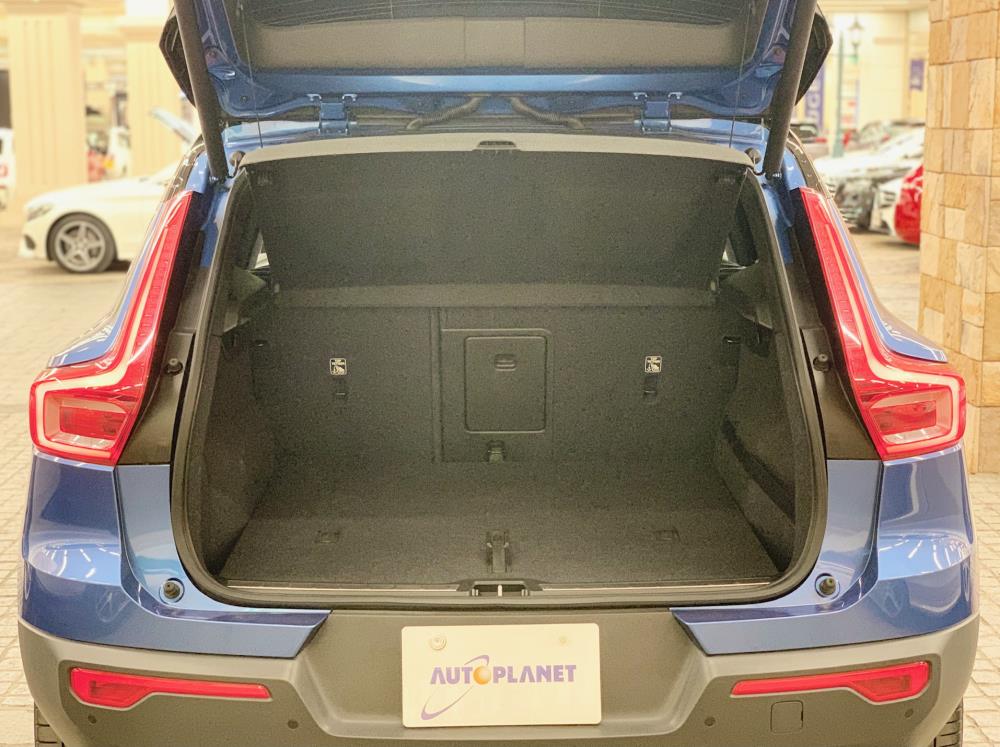 XC40-5.jpg