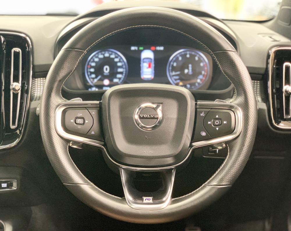 XC40-8.jpg